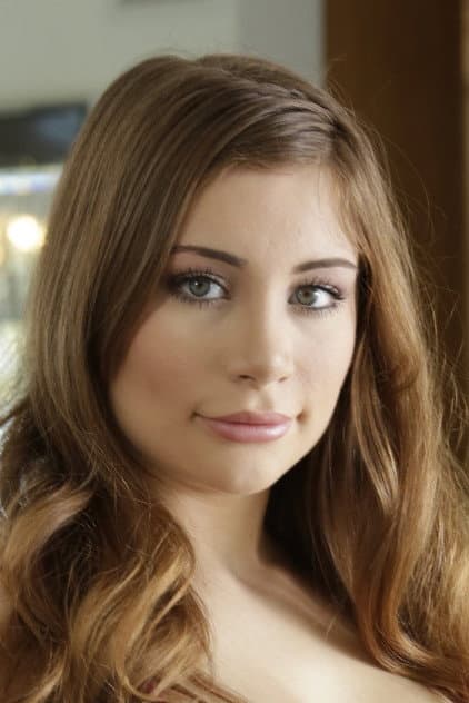 Kayla Paris