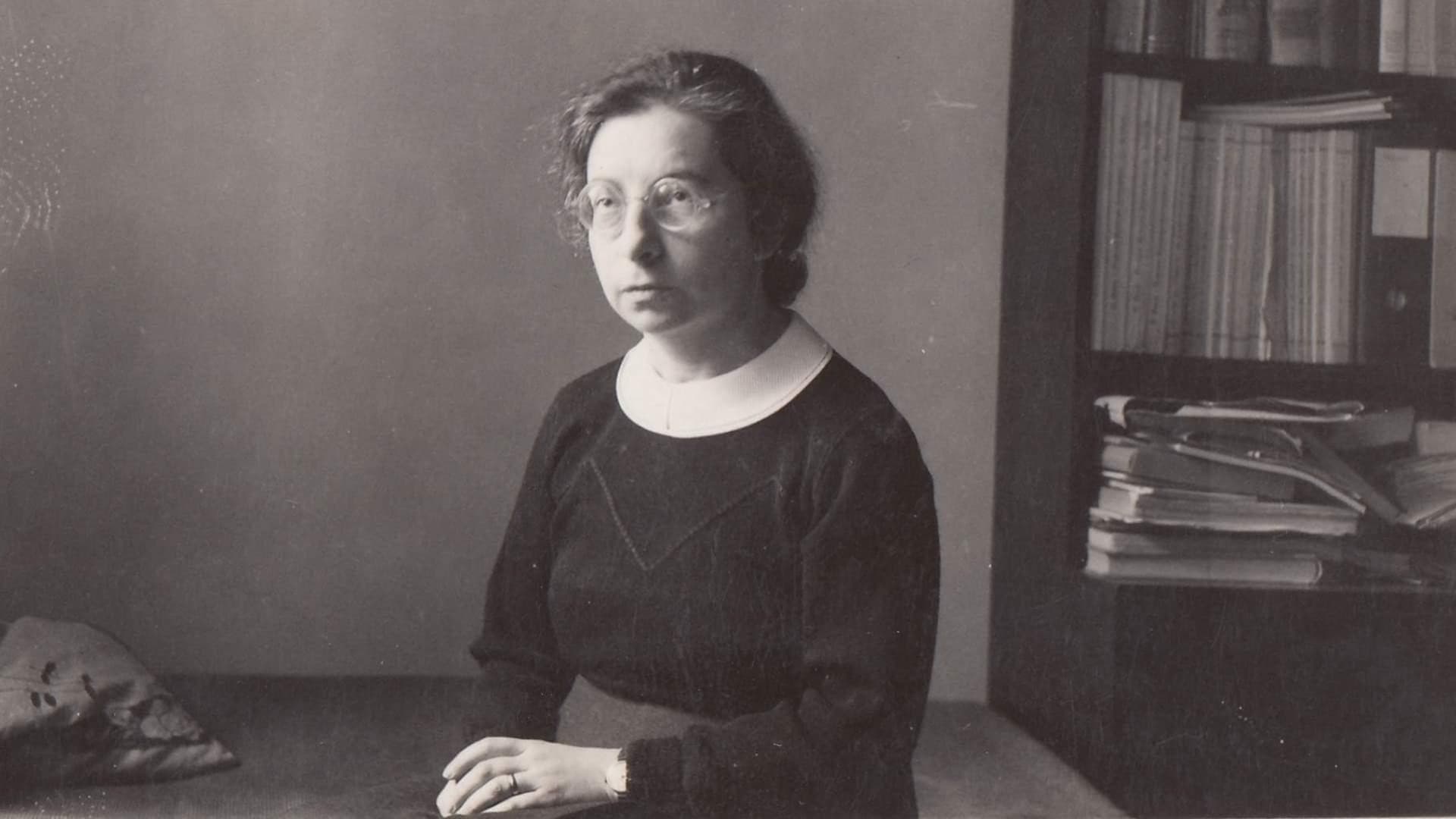 Alone - The Legend of Miriam Yalan-Shtekelis