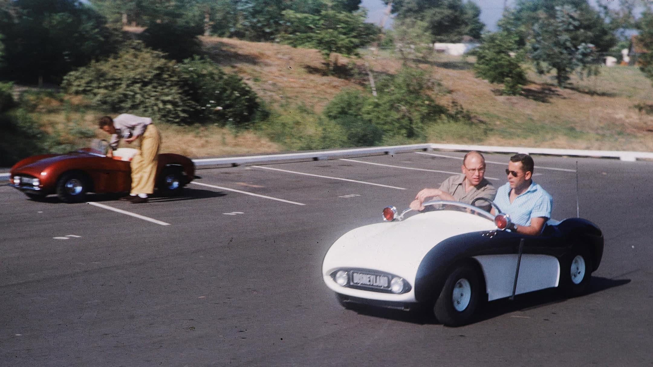 Bob Gurr: Living by Design