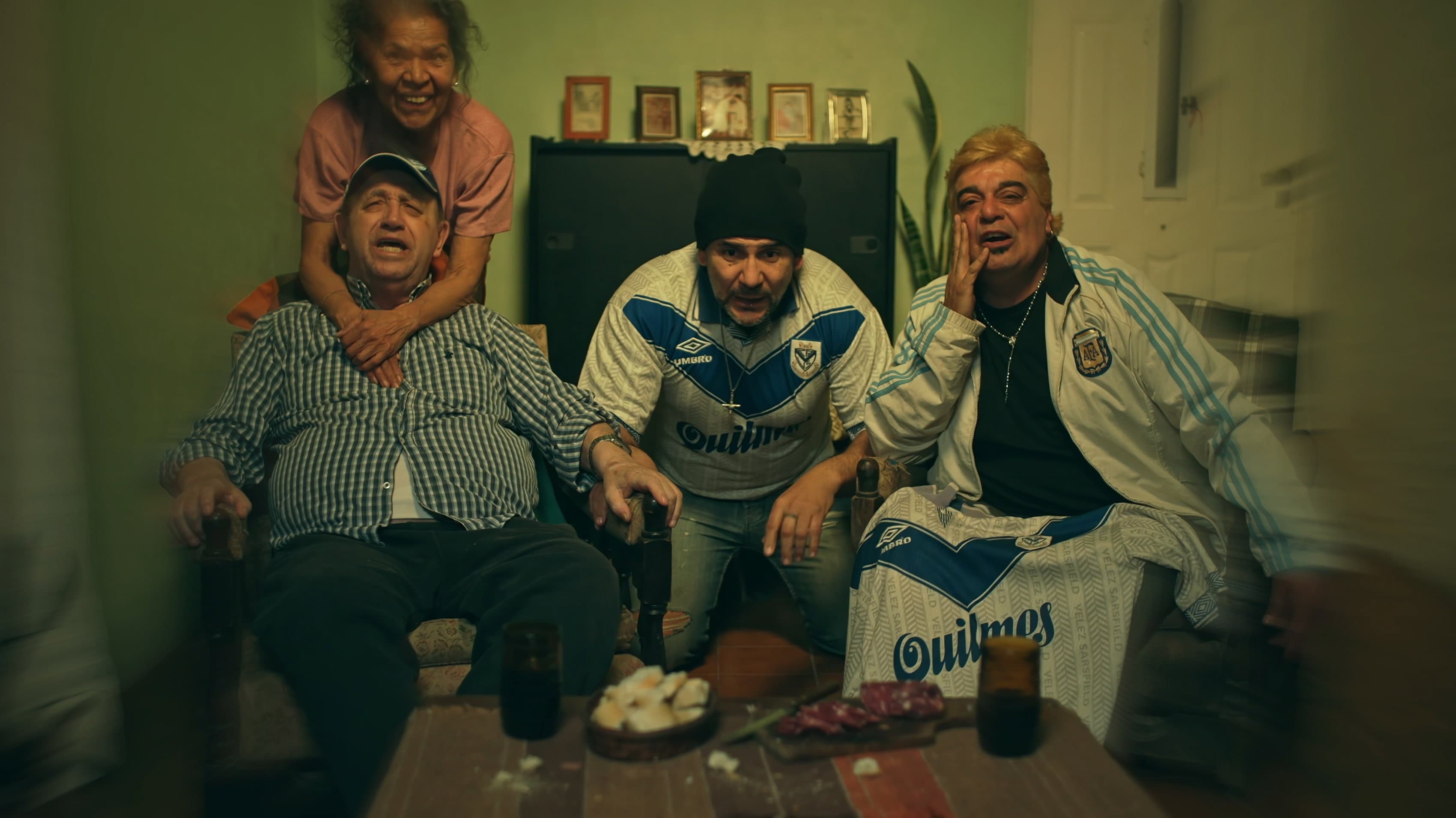 Maldigo en voz baja